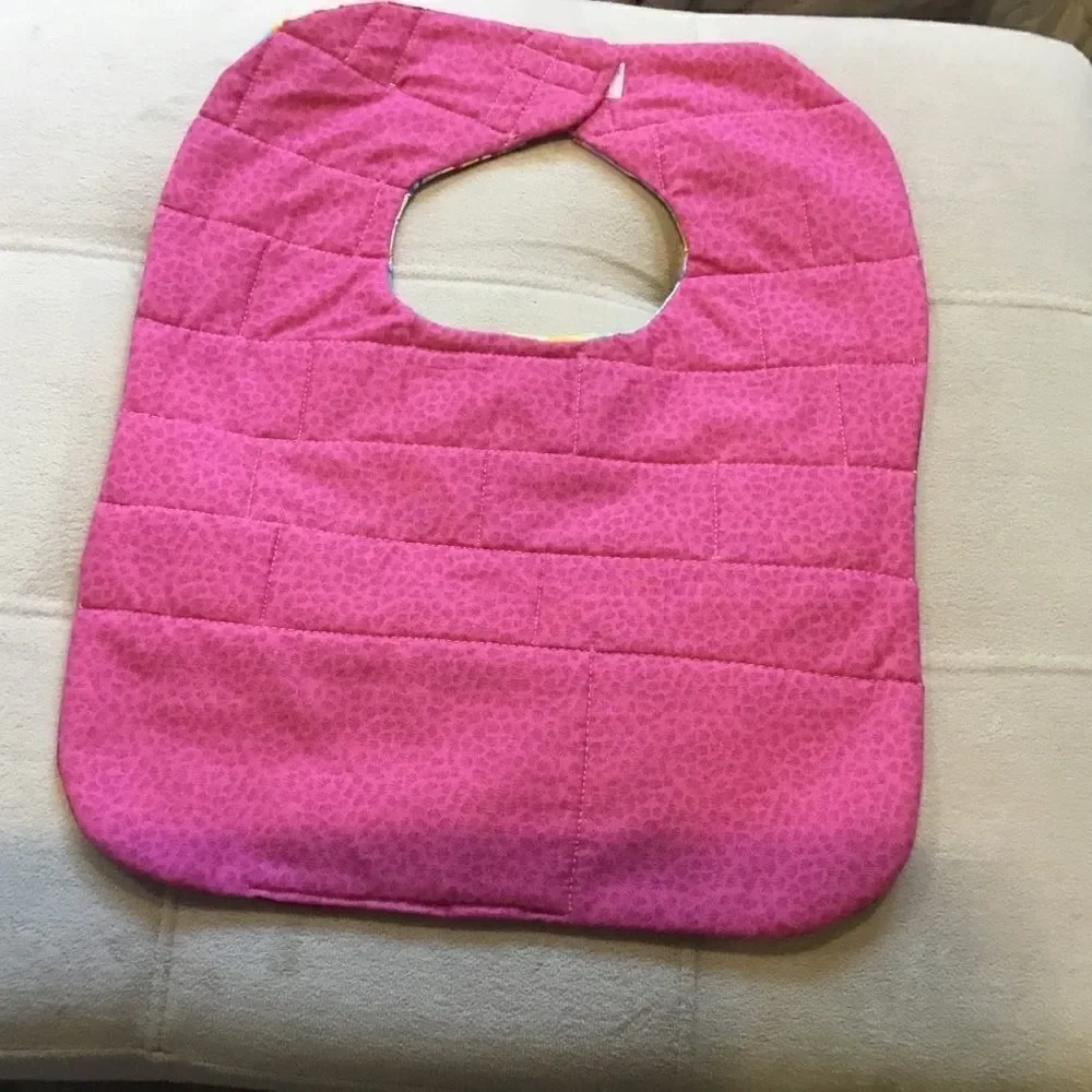3/$25 or $12 ea. NWT Hand Crafted Reversible Quilted Baby Bib
